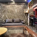 アパート Luxury B At Mitropoleos-aristotelous Square